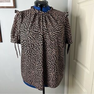 WHO WHAT WEAR     Blouse  size xxl   D